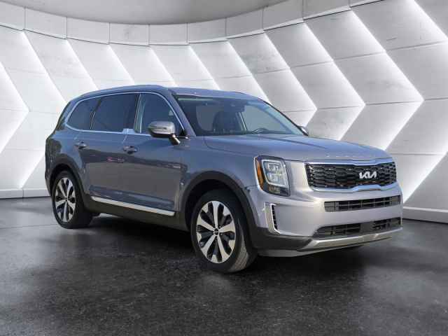 2022 Kia Sorento LX AWD, T080613, Photo 1