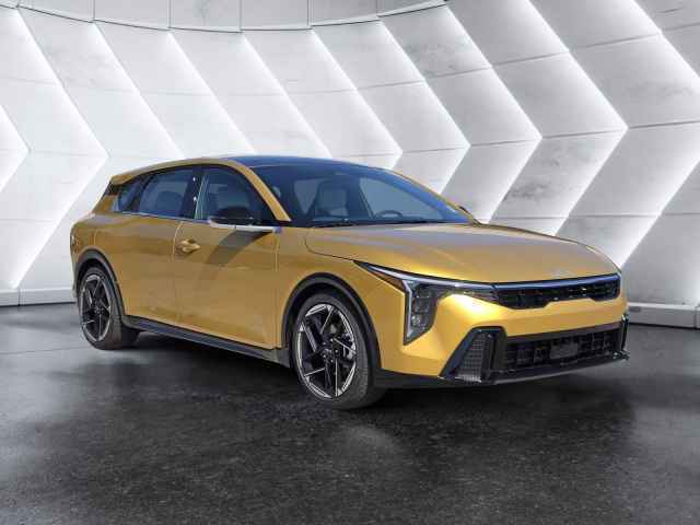 2013 Volkswagen Beetle Coupe 2-door Auto 2.5L w/Sun, T613968, Photo 1